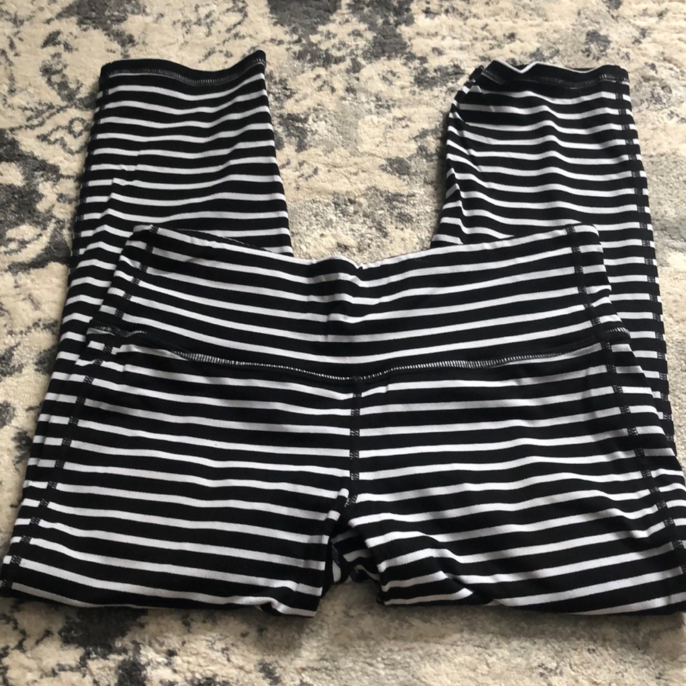 EUC Athleta Stripe Leggings